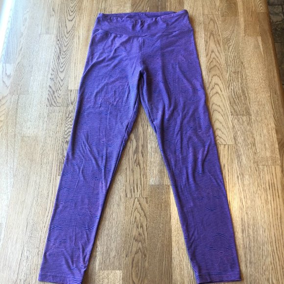 Lularoe Disney Leggings Bundle Set of 2 Minnie Mouse One Size - Picture 9 of 16